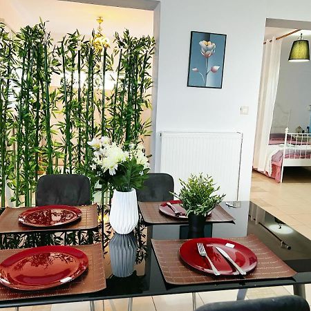 Sicci Villa Near The Airport & Sea Athena Bagian luar foto