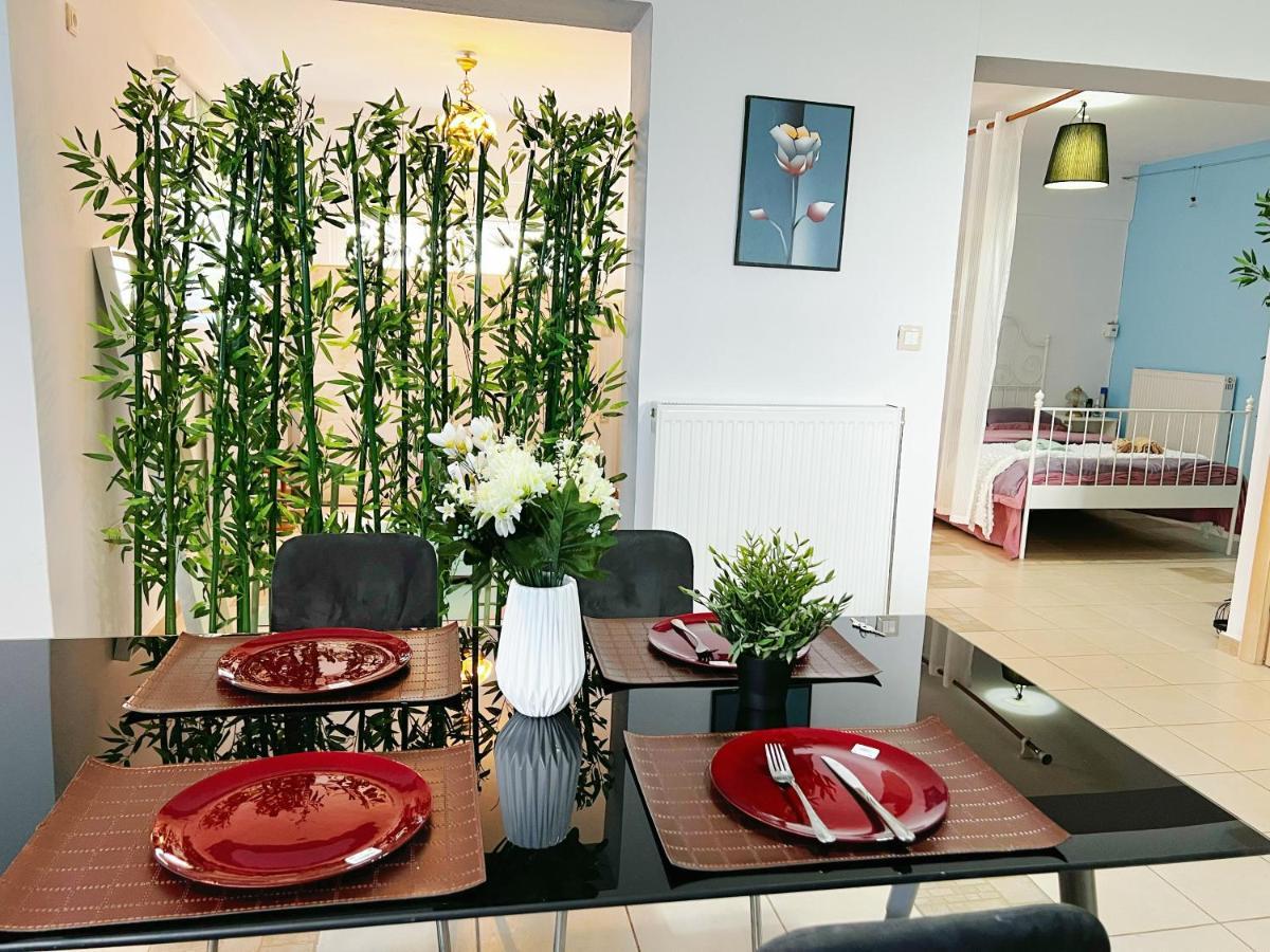Sicci Villa Near The Airport & Sea Athena Bagian luar foto
